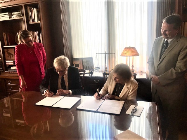 Law Library of Congress, Peace Palace Library agree to form information-sharing relationship